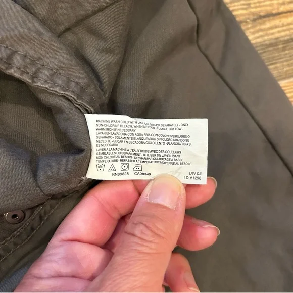 Gloria Vanderbilt Utility Mini Skirt – Size 8 - Picture 7 of 7